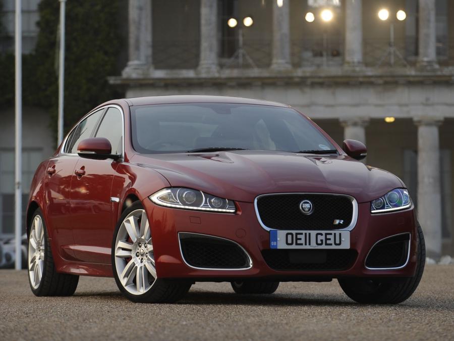  Jaguar XFR 2011 года  (UK) (фото 4 из 13)